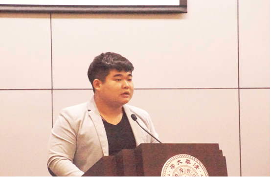 吕腾飞同学发言